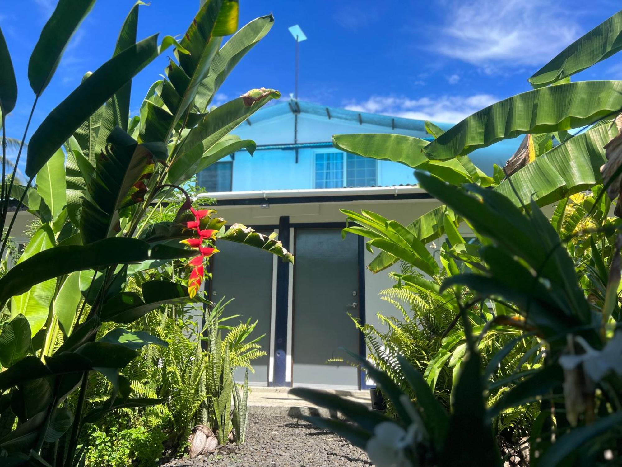 Island Hopper Hotel Yepan Bagian luar foto
